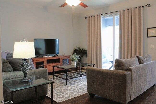 Building Photo - 16625 Lake Cir Dr