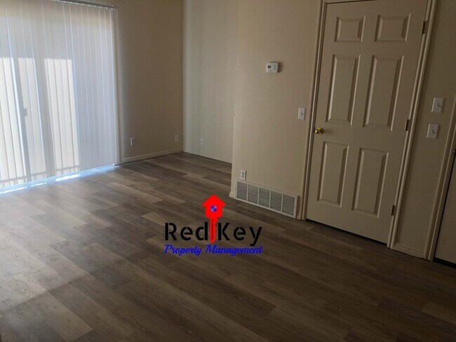 Foto del edificio - Elton Park Apartments, Apt #02