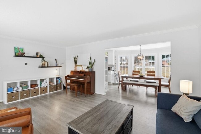 Building Photo - 2207 Victor Ct