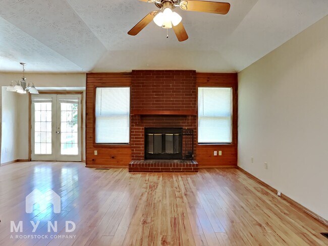 Building Photo - 3744 S Colgate Ave