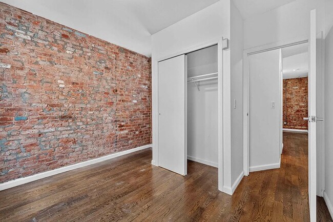 Foto del edificio - 250 Broome St
