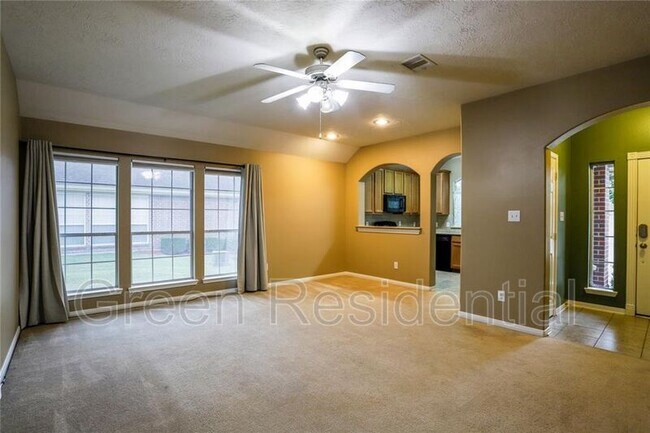 Foto del edificio - 1602 Village Townhome Dr