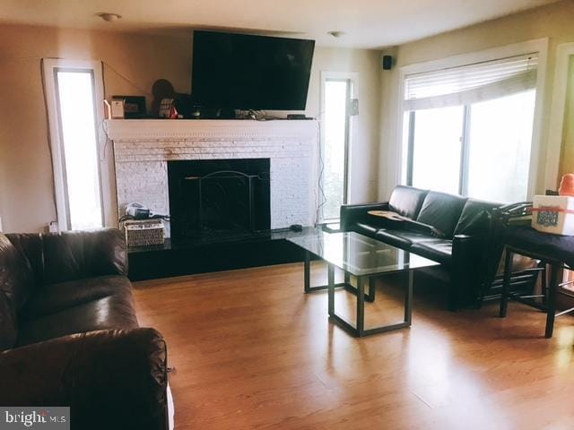 Foto del edificio - 7811 Wendy Ridge Ln