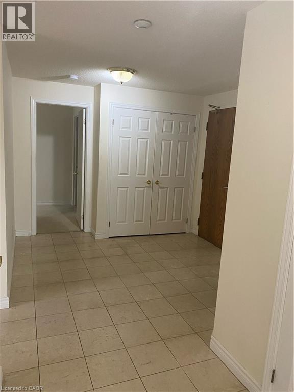 Building Photo - 67 Caroline St S