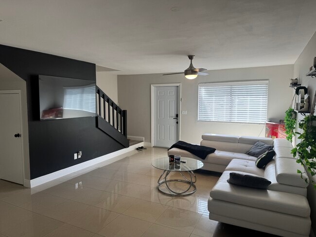 Photo - 6104 Channel Dr Townhome