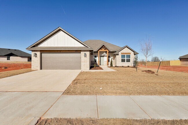 Building Photo - Newer home Available Noble OK