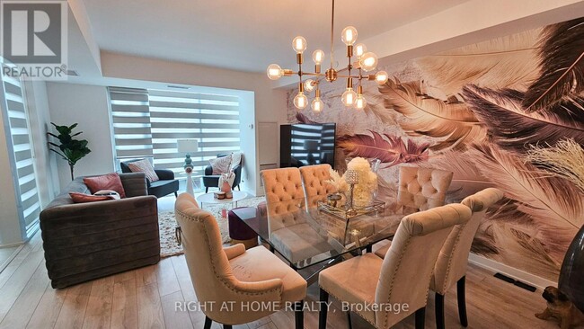 Building Photo - 118 Varna Dr