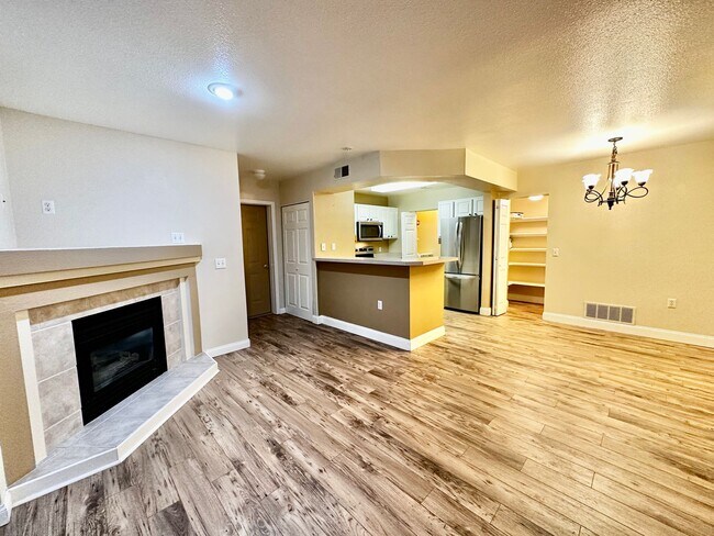 Building Photo - 4545 Wheaton D190-199