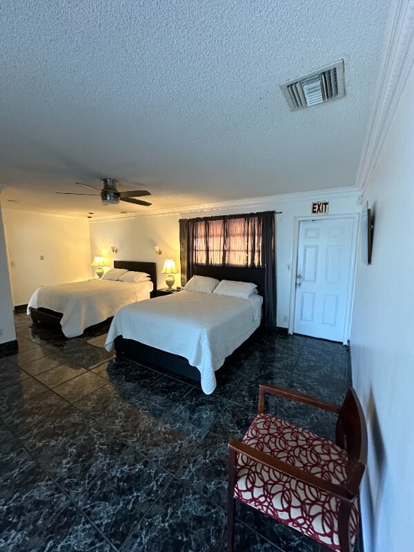 Foto del edificio - 4931 Monroe St