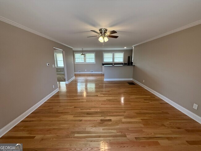 Foto del edificio - 657 Athens St