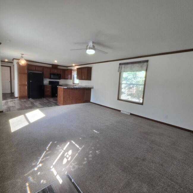 Foto del edificio - 318 Autumn Park Dr