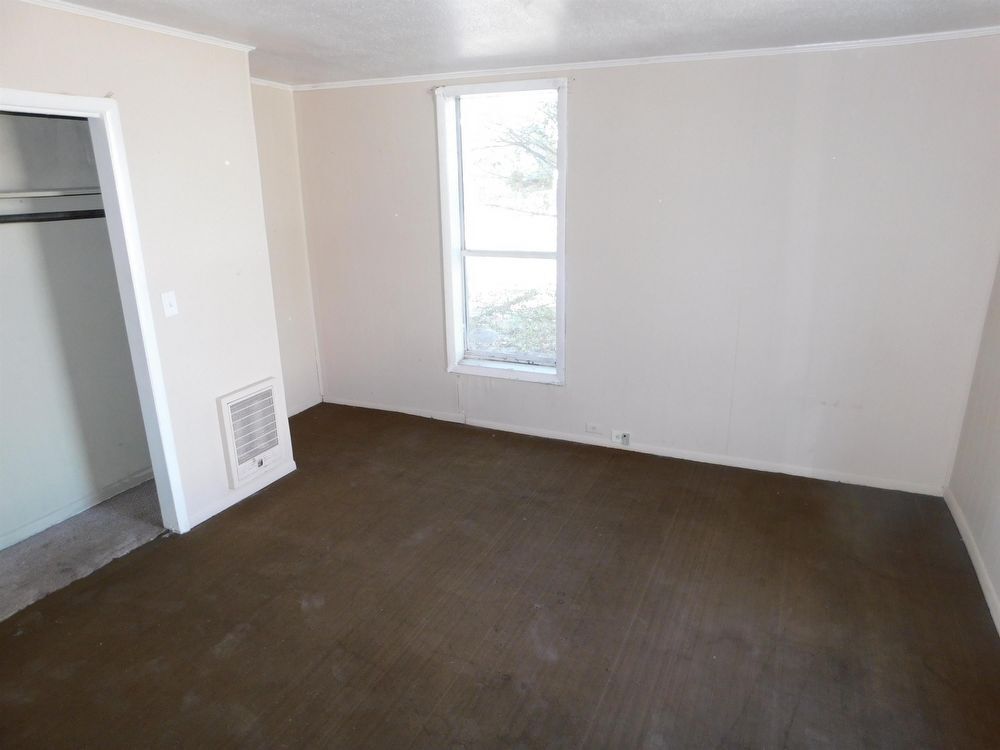 Building Photo - 405 Park Street Apt 2