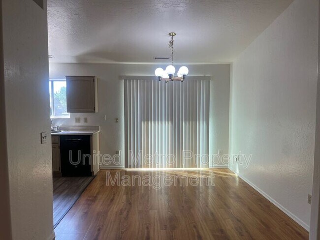 Foto del edificio - 5424 N. Western Blvd