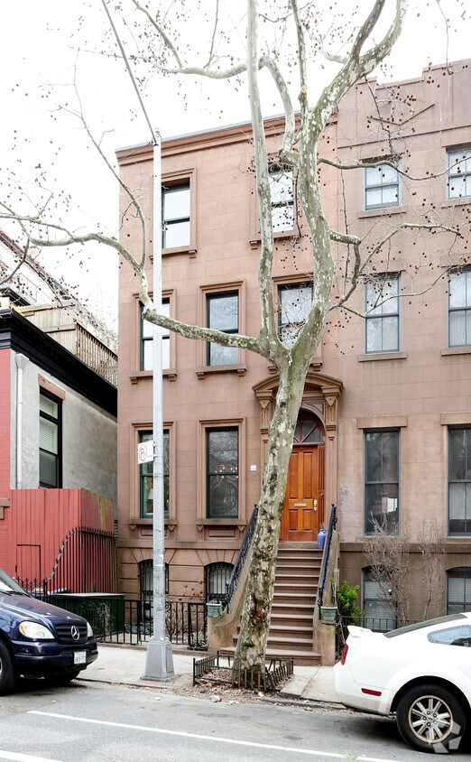 Foto principal - 248 Sackett St