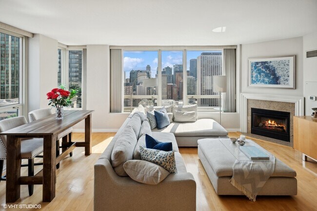 Foto del edificio - 33 W Ontario St