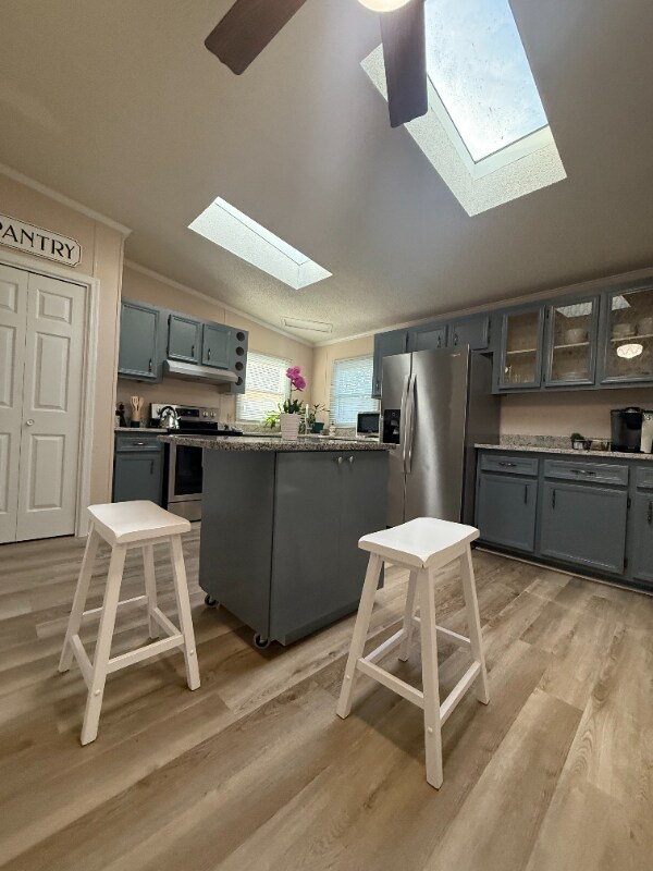 Building Photo - 234 Robbins Rd