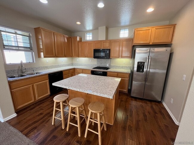 Building Photo - 307 Bishop Dr