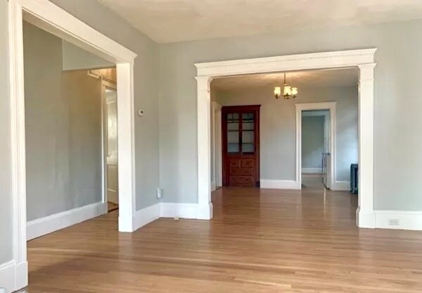 Foto del edificio - 105 Colbourne Cres