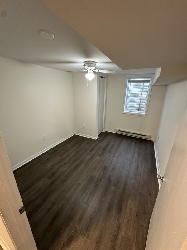 Building Photo - 116 Shepard St