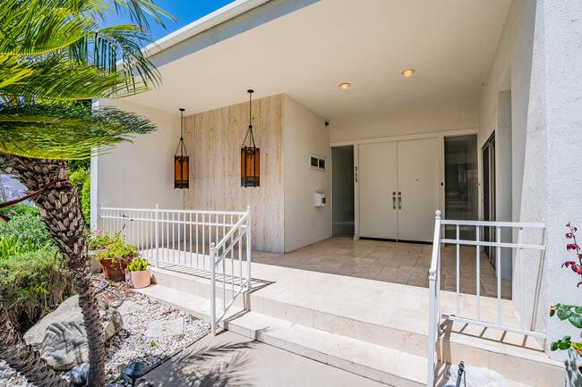 Building Photo - 3173 Dona Maria Dr
