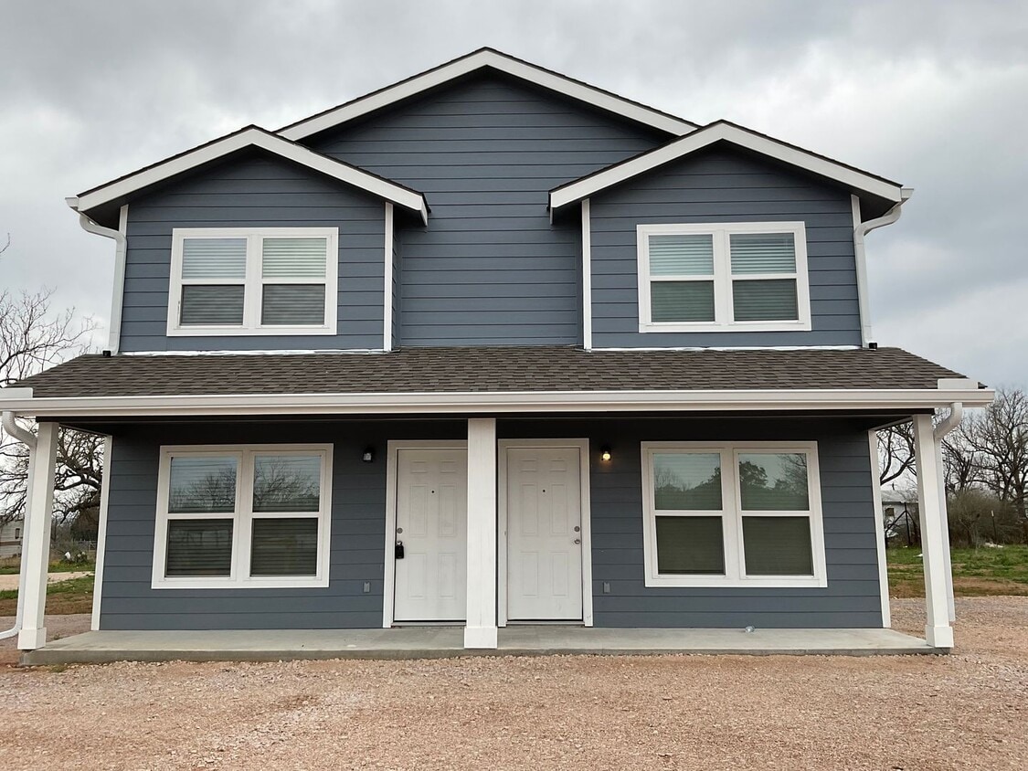 Primary Photo - **Move in Special**Available Now!! Beautif...