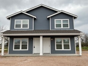 Building Photo - 1230a Nora Ln