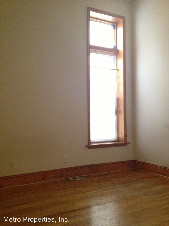 Building Photo - 909 W Grace St