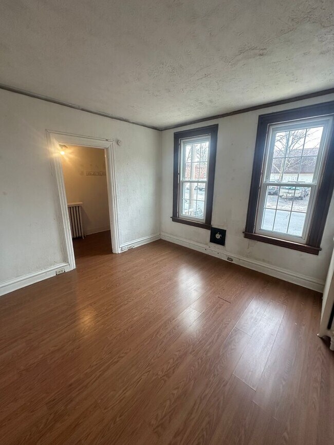 Foto del edificio - 218 S 6th St