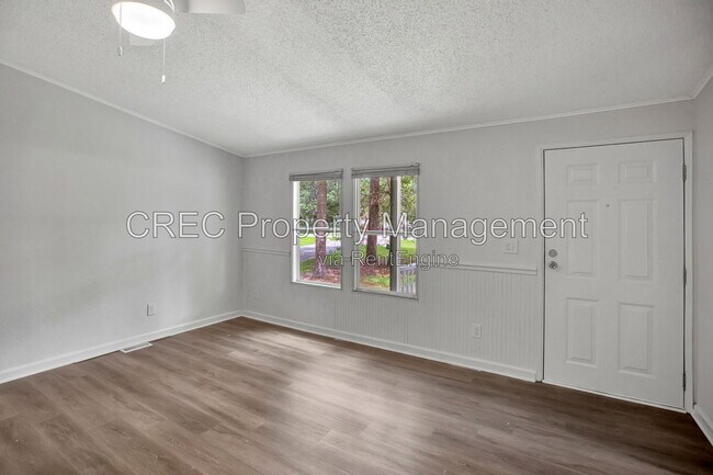 Building Photo - 405 Vine St