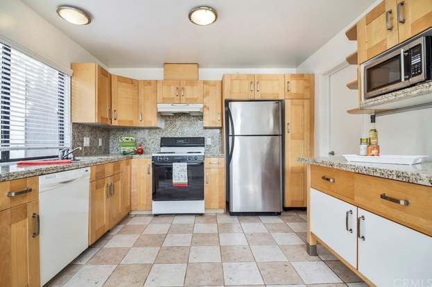 Building Photo - 8 Rosemary-