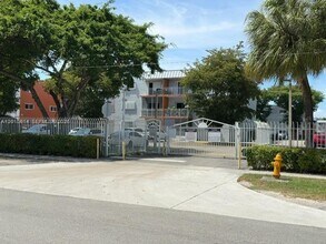 Building Photo - 11301 SW 200th St