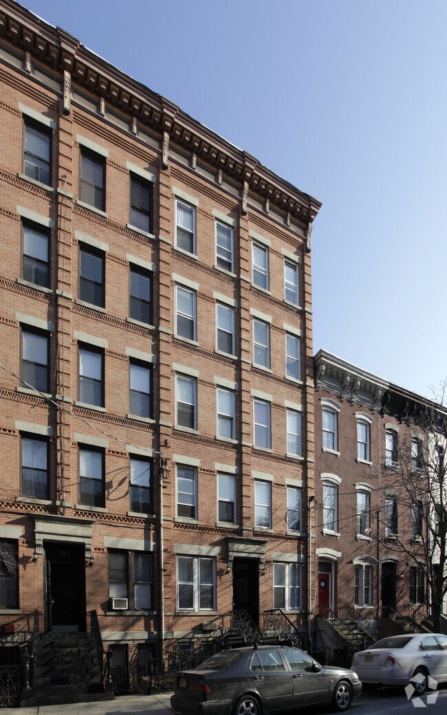 Foto del edificio - 915 Garden St