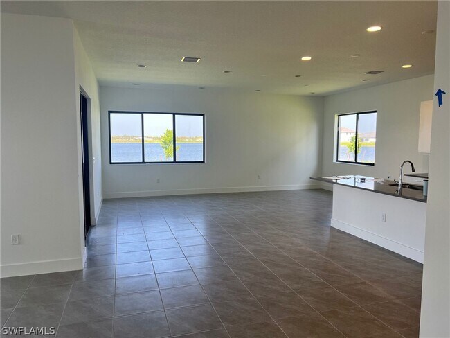 Building Photo - 5105 Isidora Ln