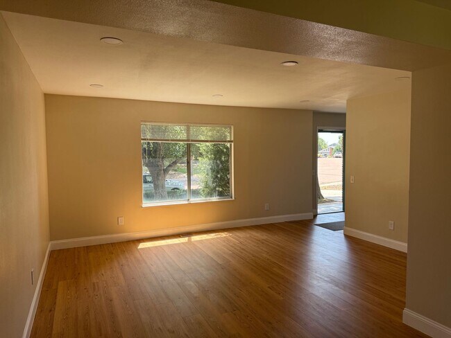 Foto del edificio - Stunning Cheyenne Mountain 4 Bedroom Home