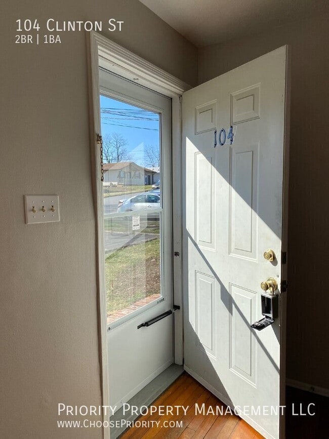 Photo - 104 Clinton St- Apartment