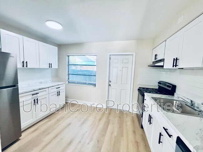 Foto del edificio - 105 7th Ave N