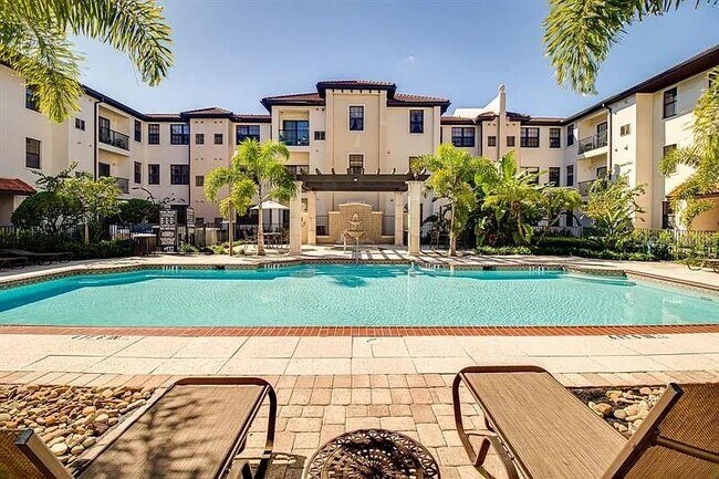 Foto del edificio - 5550 E Michigan St