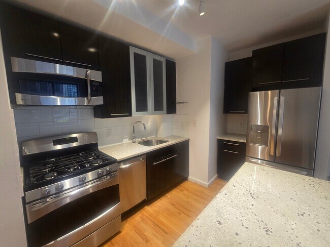 Foto del edificio - 5 W 127th St