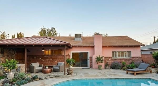 Foto del edificio - 9767 Rhea Ave