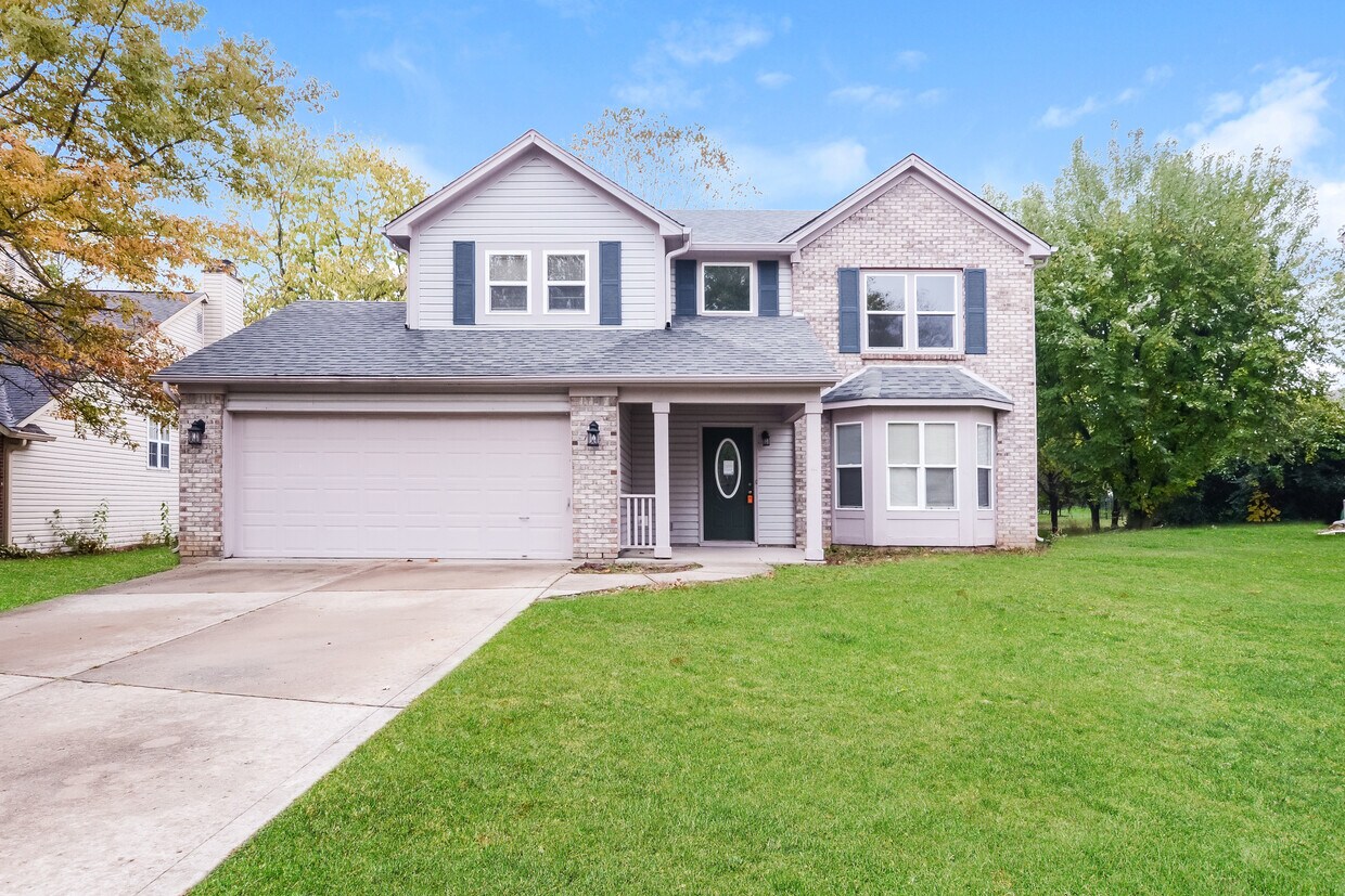 Primary Photo - 3429 Oakton Cir