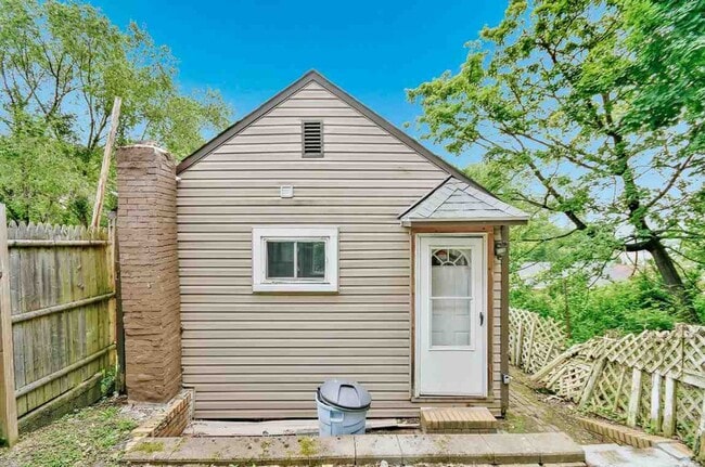 Building Photo - 1423 Ridge Ave