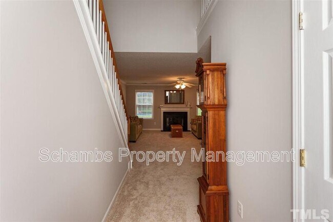 Foto del edificio - 109 Chilmark Ridge Dr