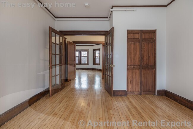 Building Photo - 5 Linnaean St