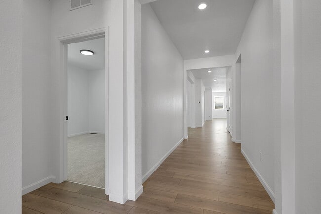 Photo - $2,995, 3-bed, 2.5-bath located in Castle ... Apartment