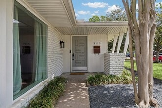 Building Photo - 3110 Castlewood St