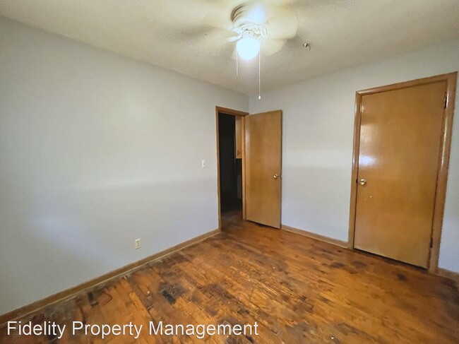 Building Photo - 3 br, 1 bath House - 845 South Link Avenue