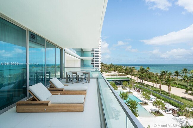Building Photo - 10201 Collins Ave