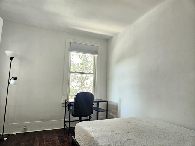 Foto del edificio - 445 N Tioga St