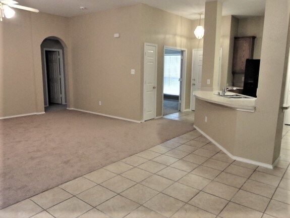 Foto del edificio - 1203 Remington Ranch Road