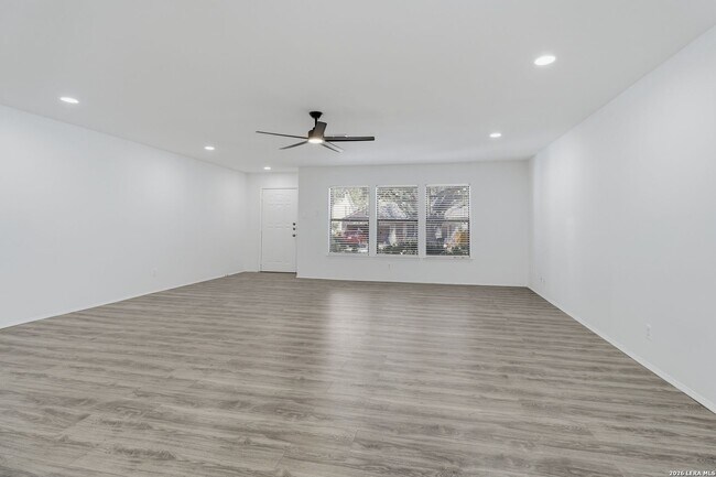 Foto del edificio - Property For Rent!